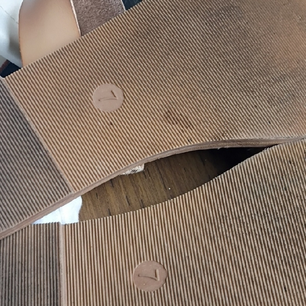 Universal Thread Neutral Tan Leather Double-Band Slide Sandals - Picture 3 of 5